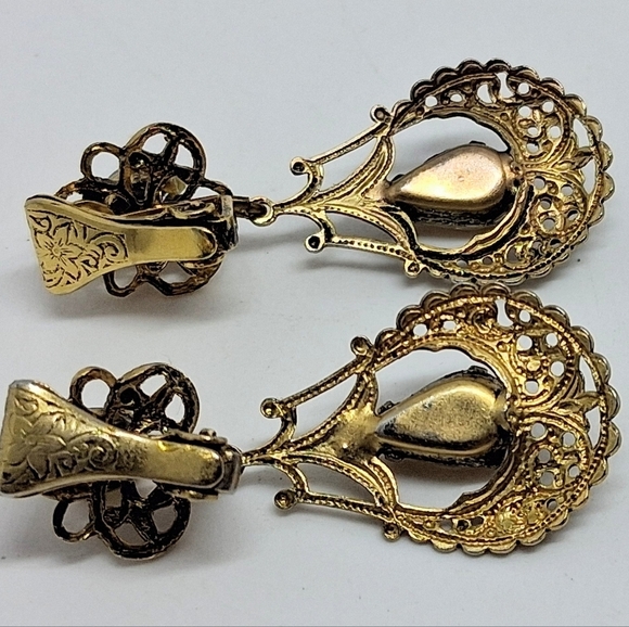 * Vintage Pat Pending Glass Opal Drop Dangle Clip On Earrings - Picture 3 of 4